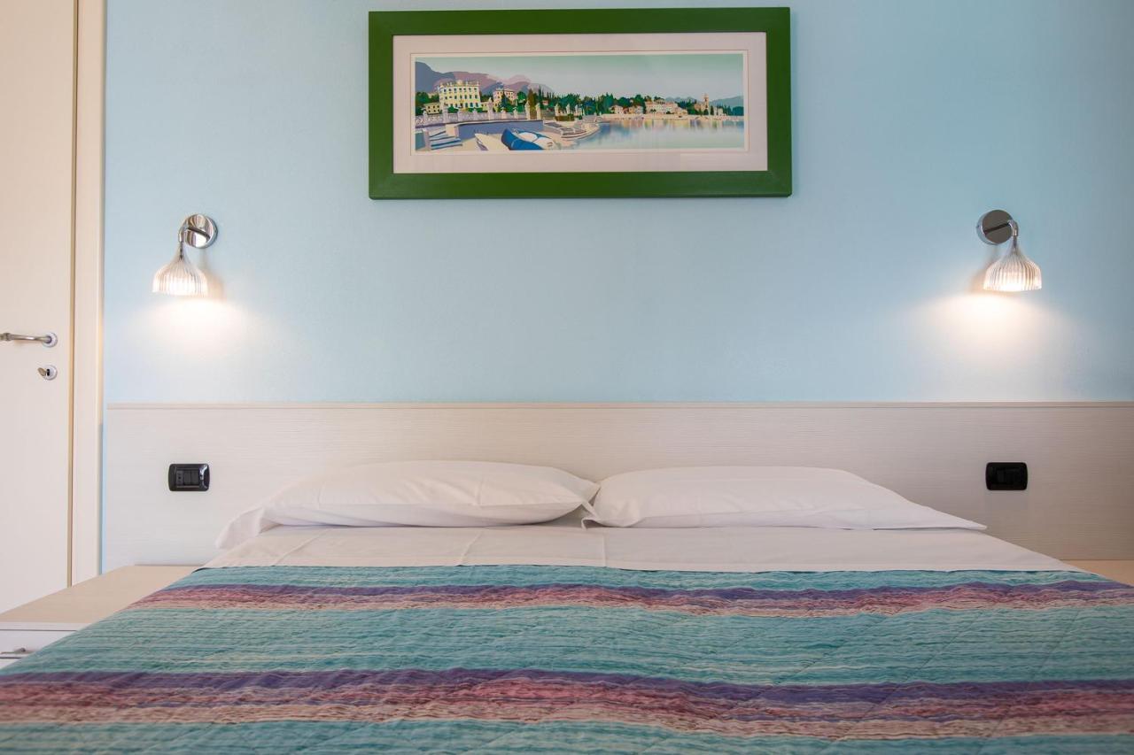 Residence Cafelicita - Promotion - Apartments Lake View - Infinity Pool - Jacuzzi Граведона Экстерьер фото